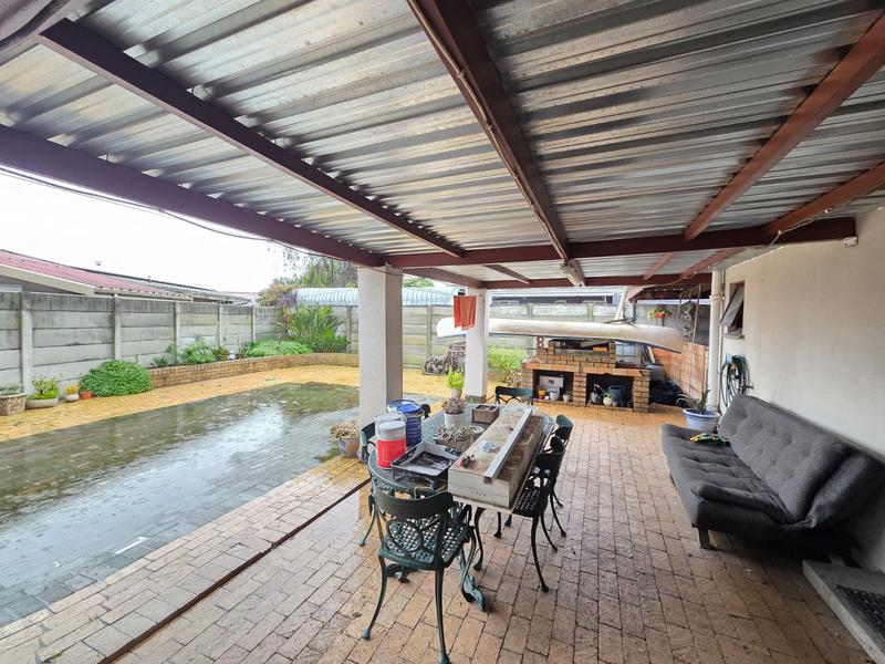 To Let 3 Bedroom Property for Rent in De La Haye Western Cape